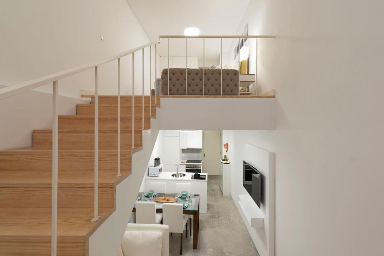 Lovelystay - Hidden & Quiet Duplex Next To Sao Bento Station OOporto Exterior foto